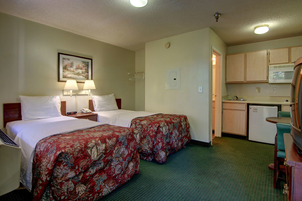 Intown Suites Extended Stay Raleigh Nc - Capital Blvd Exterior foto